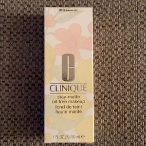 New Sealed Clinique Stay-Matte CN 10 Alabaster